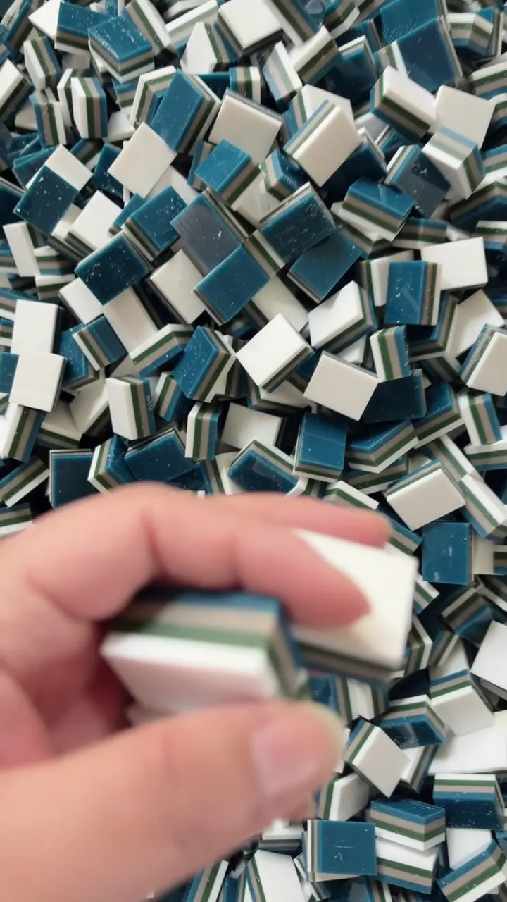 Malachite Blue 4-Layer Acrylic Mahjong Tile Blanks material reference