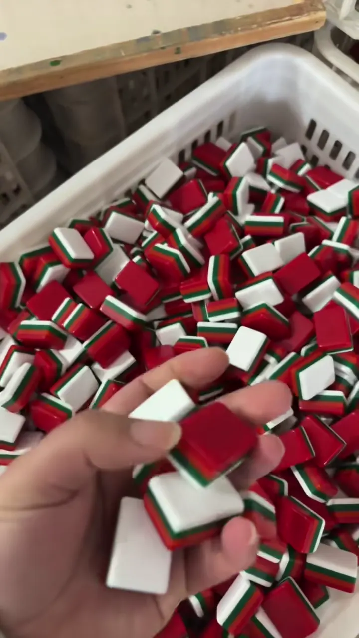 Red 3-Layer Acrylic Mahjong Tile Blanks material reference