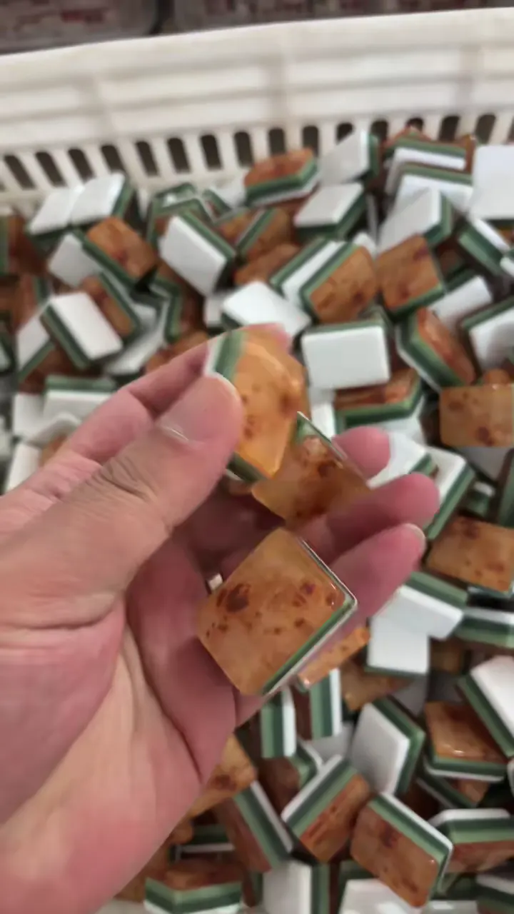 Amber Woodgrain 4-Layer Acrylic Mahjong Tile Blanks material reference